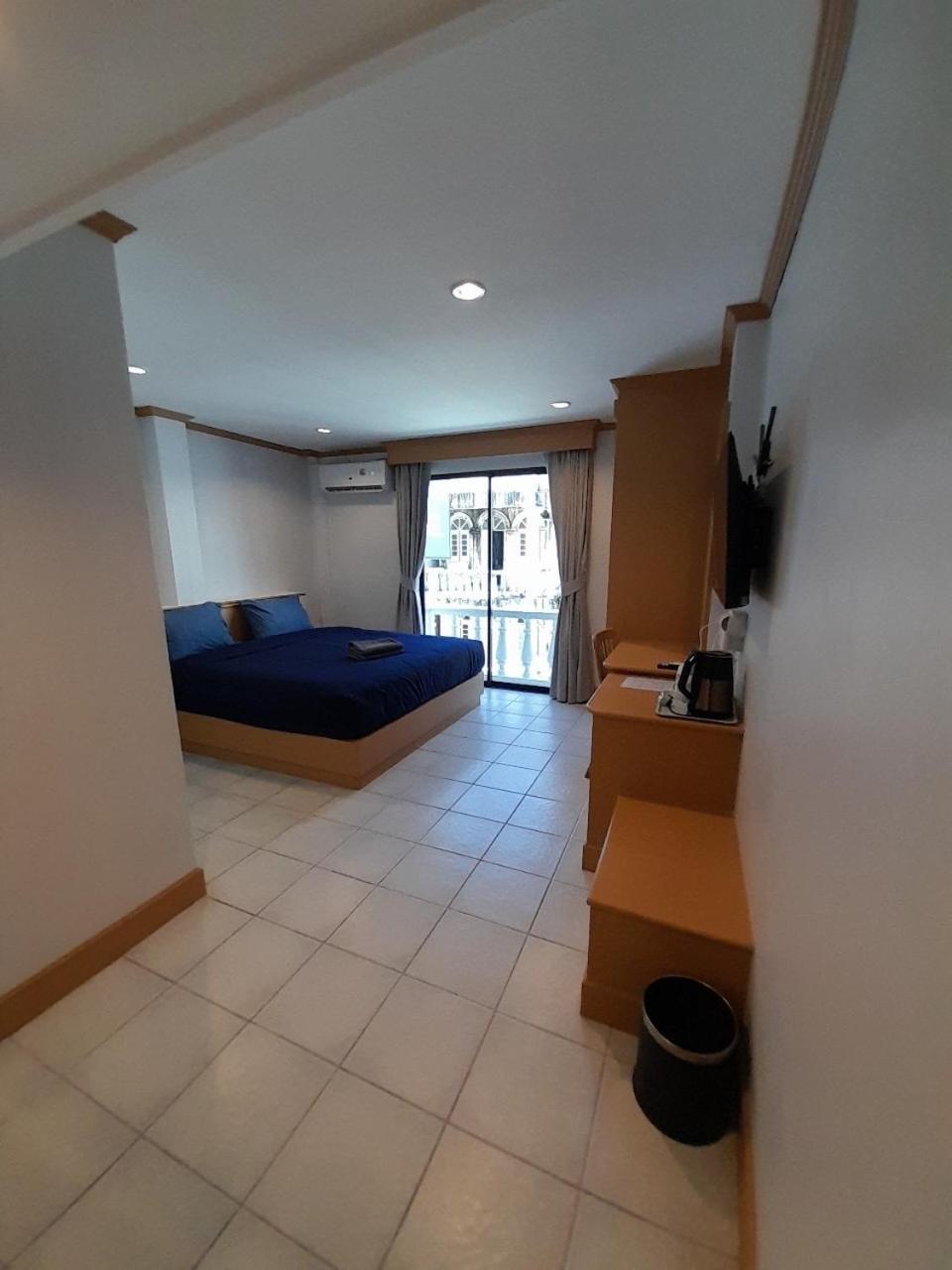 Ostello Jb House Patong Esterno foto